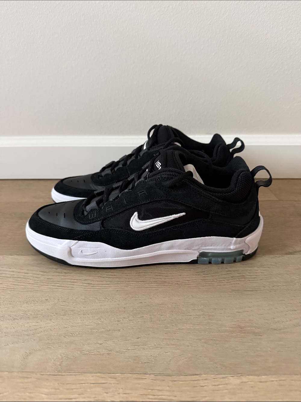 Nike Air Max Ishod Skate Shoes